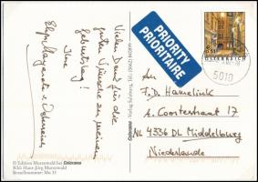 gróf Kálnoky Margit de Kőröspatak, Habsburg hercegnő (1926-) autográf német nyelvű köszönő sorai születésnap gratuláció alkalmából és autográf aláírása képeslapon. Lapra montírozva (nem ragasztva), feliratozva holland nyelven. / Margit (Margarete) Kálnoky de Kőröspatak, Archdukess of Austria (1926-), autograph lines in German languague and signature on a postcard. Mounted (not glued) on a piece of paper, with description in Dutch languague.