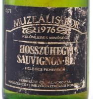 1976 Muzeális bor. Hosszúhegyi Sauvignon Blanc bontatlan palack fehérbor