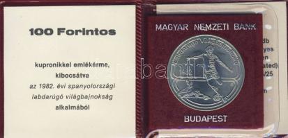 1982. 100Ft "Labdarúgó VB" T:BU Eredeti tokban, tanúsítvánnyal!