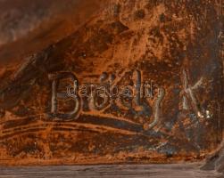 Bődy Kálmán (1885-1956): Macska, egér. Mázas kerámia szobor. Jelzett. m: 28 cm