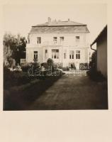 1935-1936 Balatonlelle, villa, üzletbelső Nivea reklámmal, utcaképe, sétány, vitorlás, 17 db fotó, e...