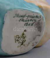 Kispesti porcelán olvasó fiú. Kézzel festett, jelzett, hibátlan. 11x9,5 cm