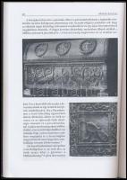 Móser Zoltán: Az ősök udvarában. Válogatott tanulmányok. A szerző által dedikált. Bp., 2001, Fekete ...