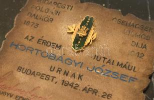 1942 Budapesti Polgári Dalkör Csehacsek Vilmos díja Hortobágyi József úrnak. Nagy méretű márvány pla...