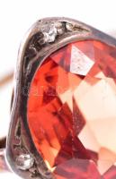 14K arany gyűrű zafírral és 4 db pici brillel (cca 0,02K/db) Jelzett, 3,78 g, m: 53