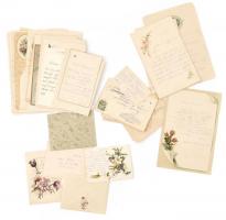 cca 1880-1890 Régi levélgyűjtemény, köszöntő, jót kívánó levelekkel, szép levélpapírokon dombornyomott, , litografált, csipke, egyéb szép darabok, szép állapotban, régi eredeti borítékos dobozban