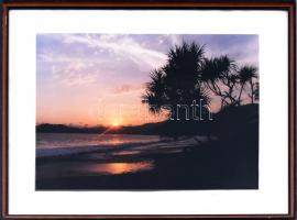 Grád András (?-): Naplemente Balin, 1997. Fotó. Hátoldalán feliratozott. Üvegezett keretben. 29,5×39 cm