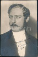 1930 Beregi Oszkár (1876-1965) színész aláírása egy őt ábrázoló fotón, dátumozva, 17x11 cm