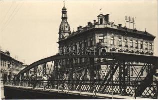 Kolozsvár, Cluj; Ferdinand király út, Szamos híd környéke, Schenker üzlete / street, bridge, shops