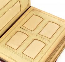 Régi fotóalbum keményhátú fotókhoz, vizitkártyákhoz. Plüss borítással, hiányos réz szerelékkel, 24x3...