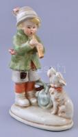 Német porcelán furulyázó kislány kutyával figura, kézzel festett, formaszámmal és Germany felirattal, kopásnyomokkal, m: 15 cm, h: 10 cm