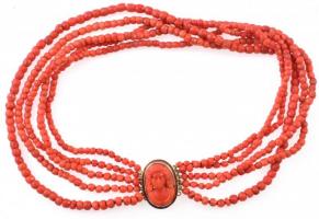 Korall nyaklánc, 18K arany (Au) foglalattal A kapocs rész .2,5 cm Hossza 35 cm