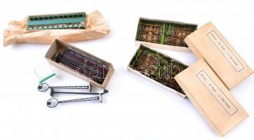 Nagy vasútmodell tartozék tétel. Terepasztal tárgyak, sok sín, váltók, építmények, házak, TT és OWO ...