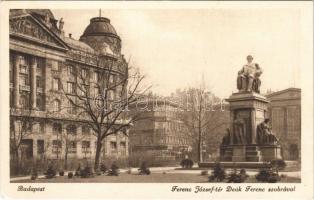 Budapest V. Ferenc József tér, Deák Ferenc szobor, villamos (EK)