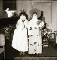 1979 Nagymágocs, Szociális Otthon, nagy riport a lakók farsangi mulatságáról, Demeter Sándor (?-?) s...