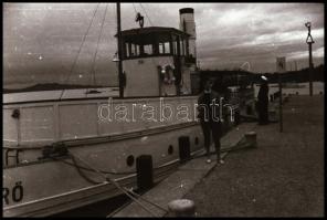 cca 1964 Az ,,Úttörő" nevű hajó a Balatonon, 2 db vintage NEGATÍV, Magyar Alfréd budapesti fotó...