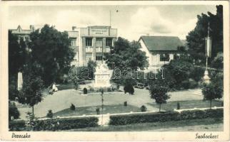 1939 Derecske, Szoborpark, Hősök szobra, emlékmű, Országzászló, Református elemi népiskola. Vitéz Kun Miklós kiadása (EB)