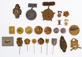 24db-os jelvény- és kitüntetés tétel T:vegyes