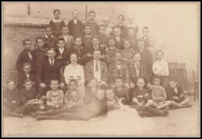 cca 1910 Vác, Báskay fényképész pcsétjével jelzett vintage fotó, 11x16 cm, karton 20x25,7 cm