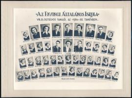 1955 Enying, az Általános Iskola tanárai és végzős diákjaik, kistabló nevesített portrékkal, kasírozva, 17,5x23,5 cm, karton 21x28,5 cm