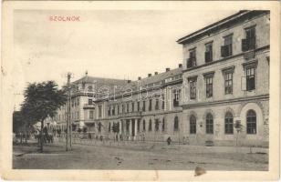 1911 Szolnok, Királyi Törvényház (gyűrődés / crease)