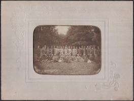 cca 1912 Katonai alakulat csoportképe, Beliczay József felirattal, 12,5x17 cm, díszes karton, aranyozott ablakkal 24,8x32,8 cm