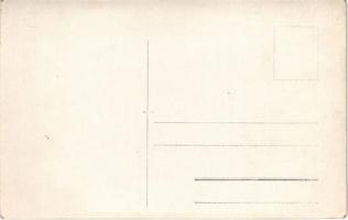 1908 SMS Huszár I  az Osztrák-Magyar Monarchia Huszár-osztályú rombolója a zátonyra futás után az Al...