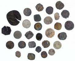 29db-os gyenge tartású középkori és újkori érme, köztük több Ag T:3-5