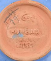Gádor István (1891-1984): Madaras tálka, mázas kerámia, jelzett, apró mázhibákkal, m: 2 cm, d: 12 cm