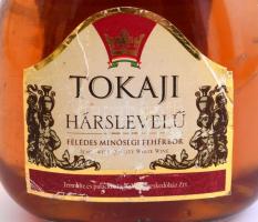 Tokaji hárslevelű. Félédes minőségi fehérbor, bontatlan palack. Tokaj kereskedőház 0,75 L
