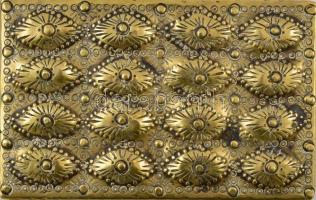 I. világháborós hadifogoly munka, réz borítással, fa betéttel,dwdél kissé deofrmált, 9x14,5x6,5 cm