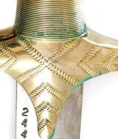 XX. sz vége: Arab díszkard Katarból. Jelzett, hüvellyel, kardbojtokkal 99 cm. Díszdobozban, csat hiá...