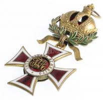 1808.  "A Lipót-rend lovagkeresztje hadidíszítménnyel" aranyozott Br kitüntetés mellszalag...