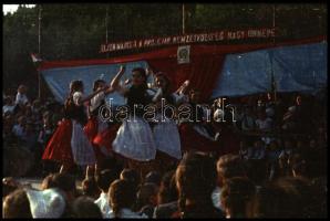 1955 Május elsejei ünnepség Nógrádban, színes negatív és dia tekercs
