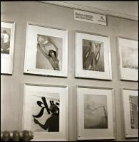 Egy fényképkiállításon készült 14 db negatív, 6×6 cm