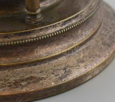 Alpakka talpas kínáló fülekkel, kopottas állapotban, nem hozzá tartozó üveg tállal, d: 20 cm, m: 13 ...