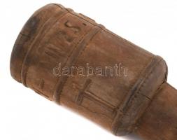 1945 II. világháborús hadifogoly emlékbot, faragott fa, "Egyetlen emlékem a Bad Fischaui fogoly...