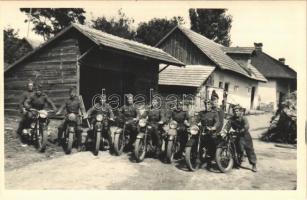 Magyar motorkerékpáros katonai egység / Hungarian military motobicycle unit, soldiers. photo