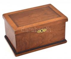 Biedermeier intarziás fa doboz, kulcs nélkül, apró sérülésekkel. 23x15,5x12 cm