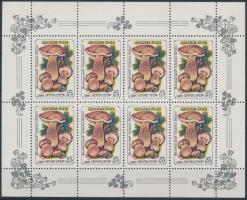 Mushrooms minisheet set Gombák kisív sor