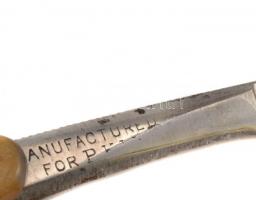 J. Nowill & Sons Sheffield borotva szaru nyéllel, jelzett, a pengén csorbával, kis sérülésekkel,...