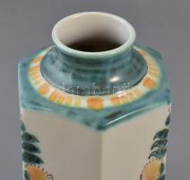 Habán stílusú mázas kerámia gyógyszertári edény, kézzel festett, jelzés nélkül, hajszálrepedésekkel....