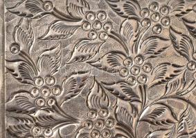 Ezüst(Ag) díszes, virágmintás névjegykártya tartó. Jelzett, apró foltokkal, nettó: 68 g