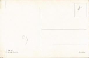 Art Nouveau lady art postcard. M. Munk Wien Nr. 917. s: Olga Mulacz (ragasztónyom / glue marks)