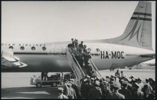 MALÉV HA-MOC repülőgépe, fotó, 9×14 cm