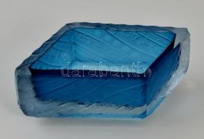 Üveg tálka, kék színű, két rétegű, metszett, csiszolt, hibátlan, 5x12,5 cm