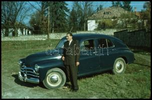 cca 1940-1950 Férfi autóval, 3 db negatívfilm kocka