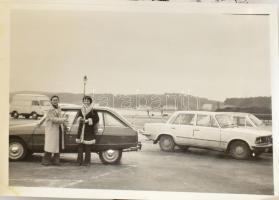 cca 1917-1980 Autókat, buszokat, egyéb járműveket ábrázoló fényképek, 120 db fotó, köztük több felir...