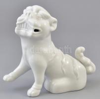 Herendi porcelán kínai fö (pho) kutya, fehér mázas, jelzett, hibátlan, m: 15 cm, h: 16 cm / Herend porcelain Chinese pho dog, length: 15 cm, height: 16 cm
