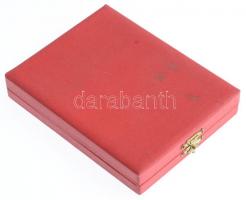 ~1970-1980. Zománcozott címer, egyoldalas Br plaketten, hátlapon "KISKUNFÉLEGYHÁZA VÁROS CÍMERE...